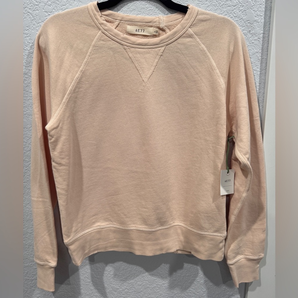 American Eagle peach Sweater